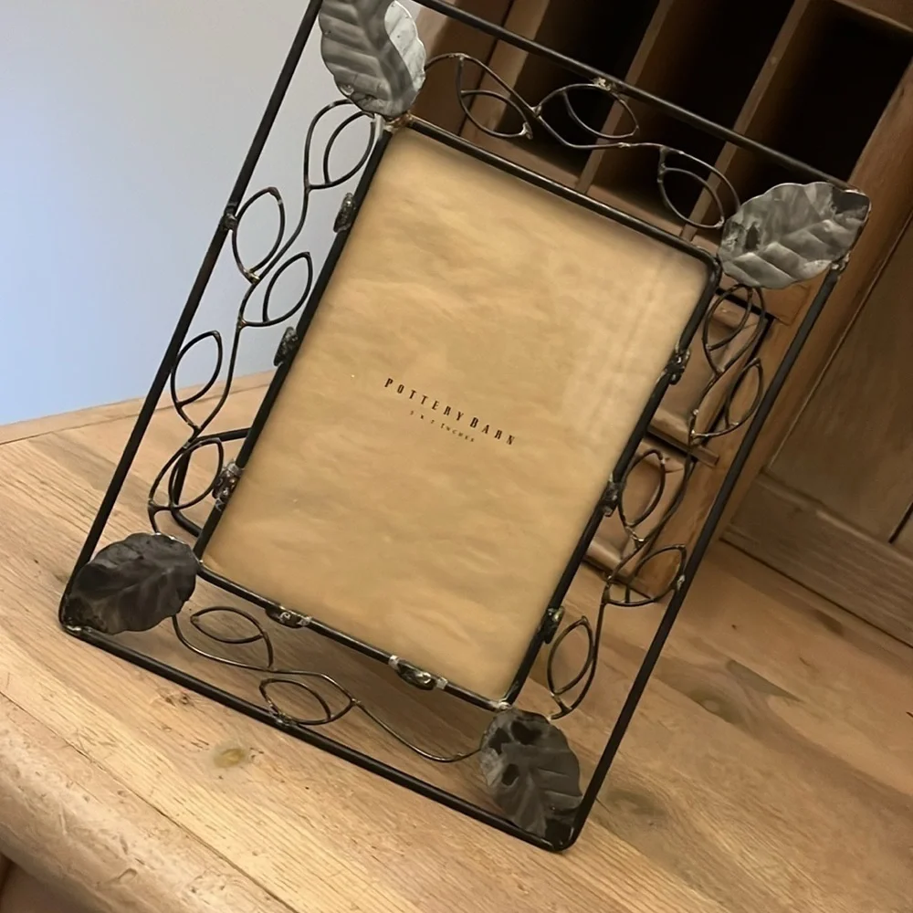 Pottery Barn 5” x 7” Picture Frame Photo Free Standing Metal Leaf Design